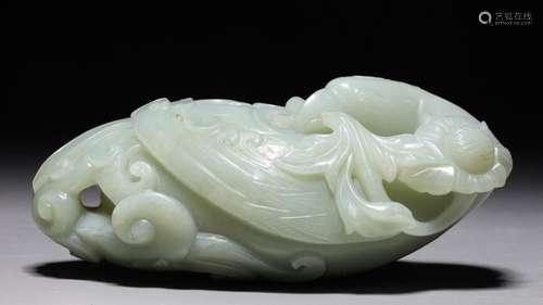 CHINESE QING DYNASTY CARVED CELADON JADE PHOENIX