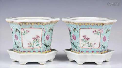 Pair of Flower Pots w/Saucers Qianlong Mk Republic