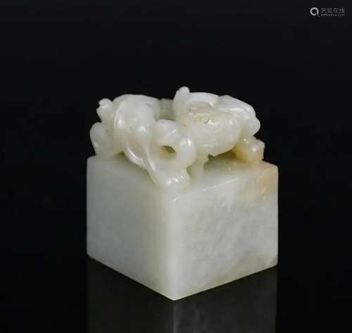 A Jade Carved Stamp Qing