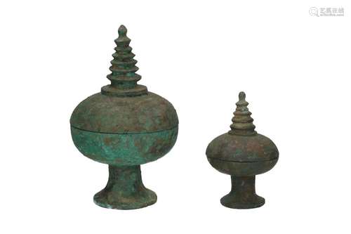 Lot of two bronze ritual cups. Unmarked. China, Han