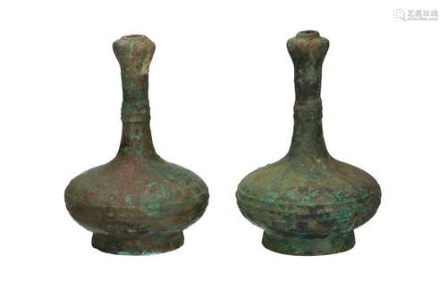 A pair of bronze garlic-head vases. Unmarked. China