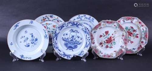 A lot of  (6) porcelain plates with various decors. China, 1...