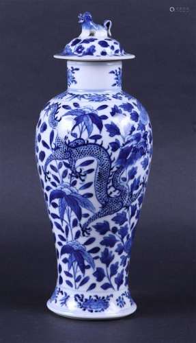A porcelain baluster vase decorated with dragons, marked Kan...