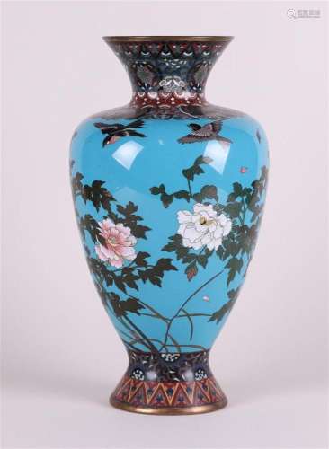 A blue bronze cloisonée vase depicting peonies, Japan, Meiji...