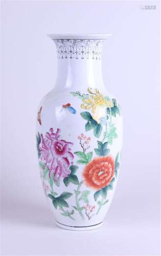 A porcelain baluster vase with floral decor. China mid 20th ...