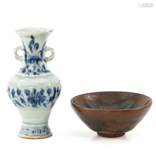 A Small Vase and Tea Bowl