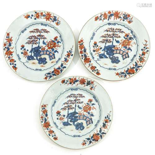 A Serie sof 3 Imari Plates