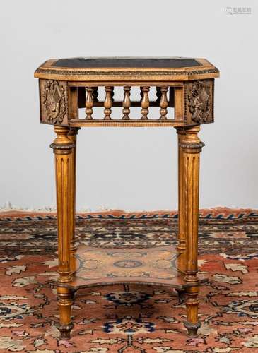 A Continental octagonal topped table, 20 x 20 x 30 in. (50.8...