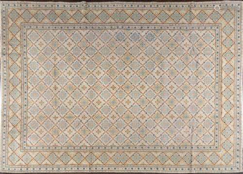 A Kashan hand knotted wool rug, 8’10” x 12’11”