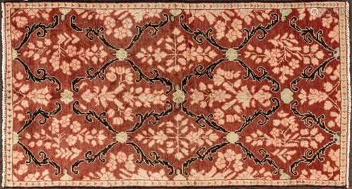 A Meskabad hand knotted wool rug, 3\'2\" x 5\'10\"