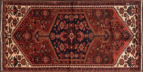 A Zanjan hand knotted wool rug, 3’ x 5’9”