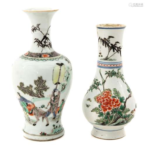 A Lot of 2 Famille Verte Vases