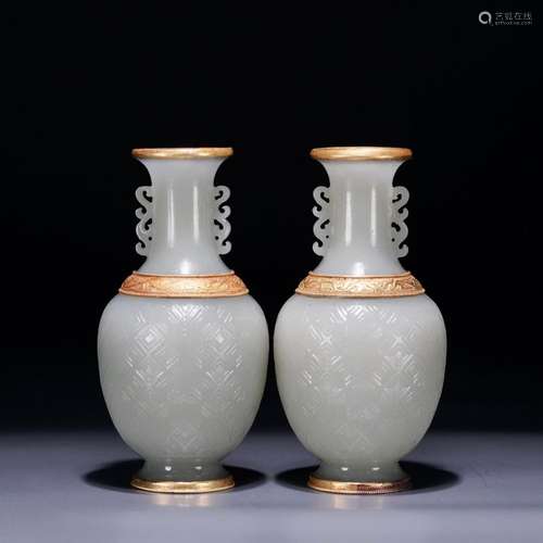 A pair of Hetian jade bottles