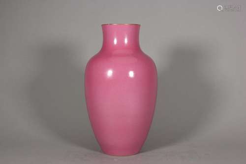 Carmine glaze Guanyin bottle