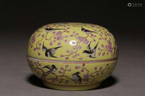 Yellow-glazed ground famille rose painted box with lid