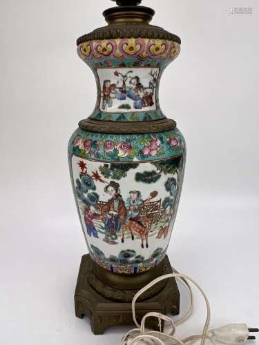A Chinese famille rose vase made table lamp, Qing Dynasty Pr...