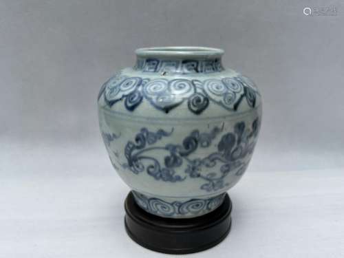 A Chinese blue&white jar, Ming Dynasty Pr.