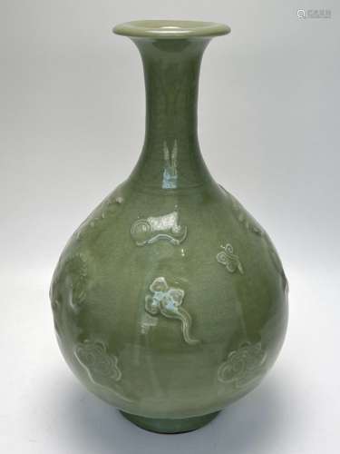 A Chinese pale celadon vase, Ming Dynasty Pr.