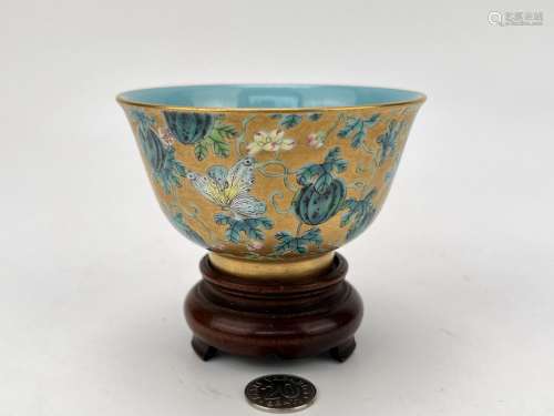A very rare Chinese golden ground porcelain cup, QianLong Pr...