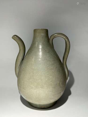 A Chinese celadon teapot, Ming Dynasty Pr.