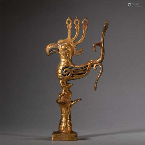 A CHINESE BRONZE-GILT MYTHICAL BIRD DECORATION