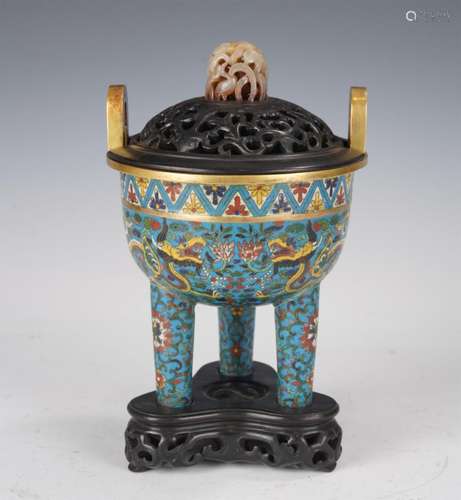 A CHINESE CLOISONNE ENAMEL TRIPOD CENSER