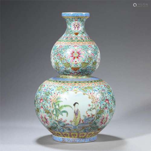 A CHINESE FAMILLE ROSE DOUBLE GOURDS VASE