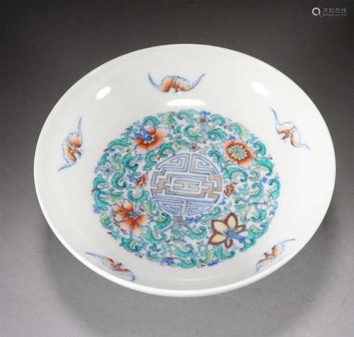 A CHINESE FAMILLE VERTE BATS SAUCER