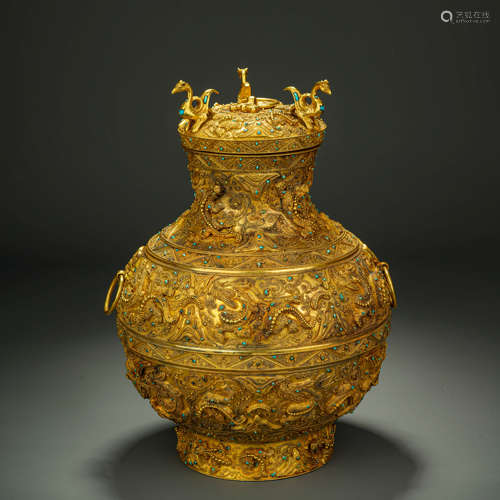 Before the Ming Dynasty, a pure gold pot with turquoise inla...