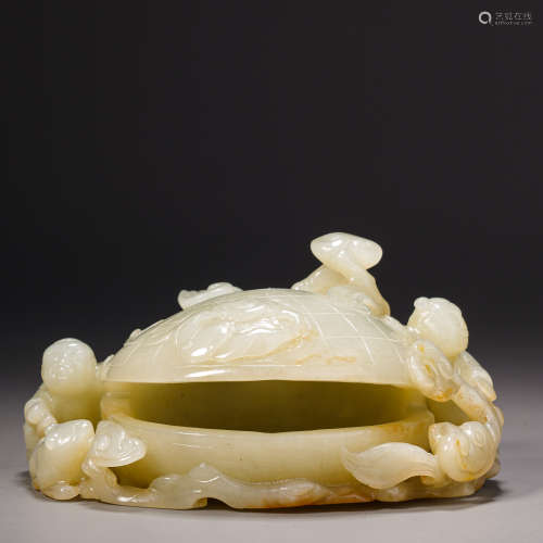 Hetian jade Hehe Erxian shell-shaped carving和田玉和合二仙貝...
