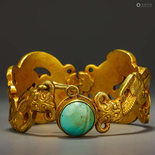 Solid Gold Inlaid Turquoise Animal Ring純金嵌松石獸紋戒指