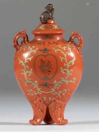 RARE TABATIÈRE EN LAQUE ROUGE PEINTE Fuzhou, 1780-1850 (2)