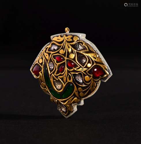 A MUGHAL GEM SET JADE PENDANT, 19TH CENTURY, INDIA