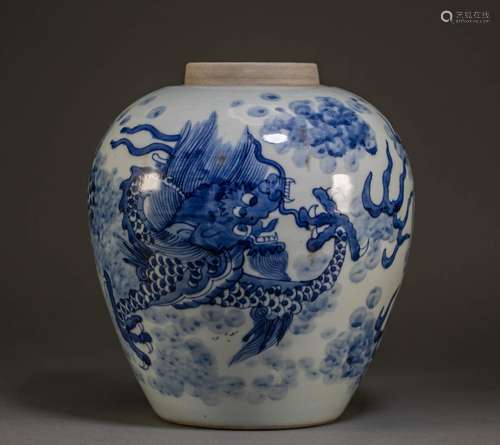 Qing Dynasty Blue and White Dragon Pattern Cans