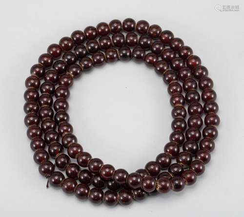 Ming Dynasty Blood Pearl Buddha Bead