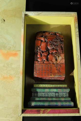 旧藏珍品布盒装纯手工雕刻寿山石印章松下群兽呈祥