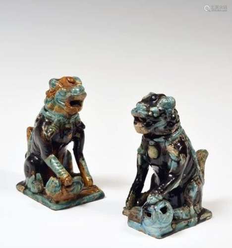 Chine
Deux chiens de Fô en céramique émaillée turquoise