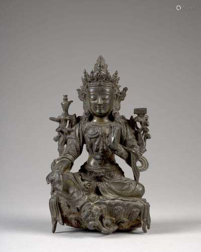 STATUETTE DE MANJUSRI EN BRONZE, Chine, dynastie Ming, XVIe ...