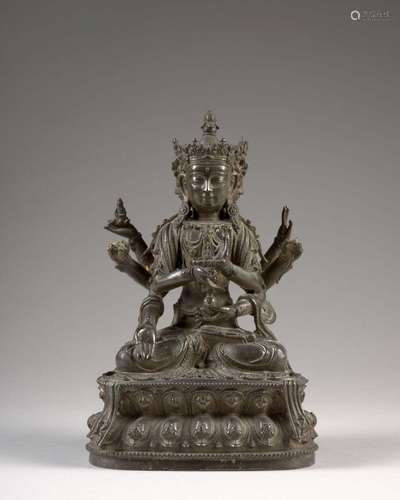 STATUETTE DE USHNISHAVIJAYA EN BRONZE, Chine, dynastie Ming,...