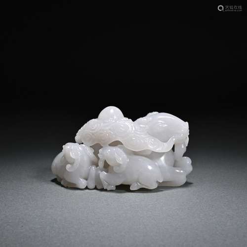 Hetian jade sheep calf protection ornaments