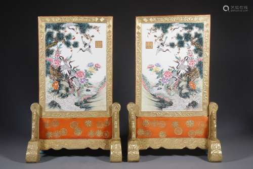 A pair of enamel color crane screen