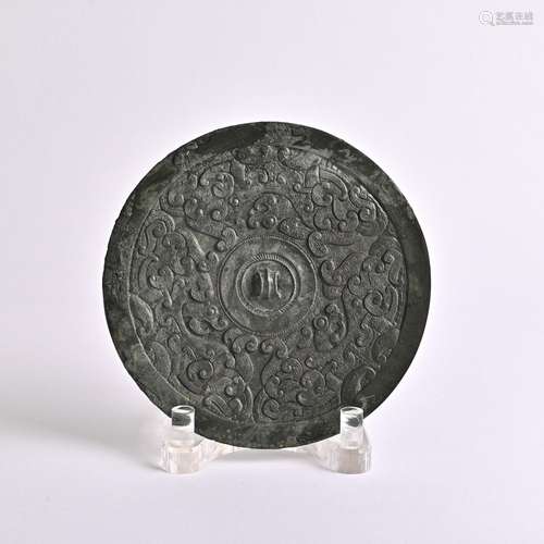 Auspicious cloud pattern bronze mirror