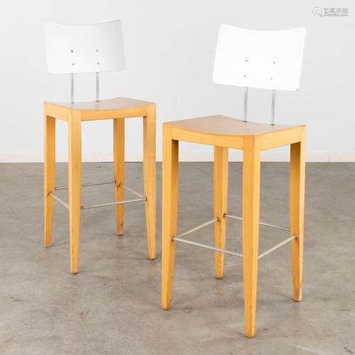 Pel CHALY (XX) for Tonon, two high chairs. (D:40 x W:40 x H:...