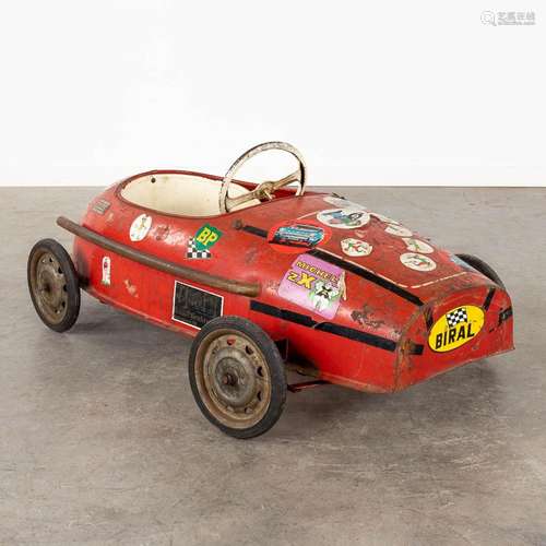 A vintage pedal car, Ferrari. Circa 1960. (D:53 x W:100 x H:...