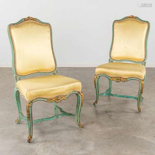 A pair of antique chairs, probably Italy, 18th C. (D:50 x W:...