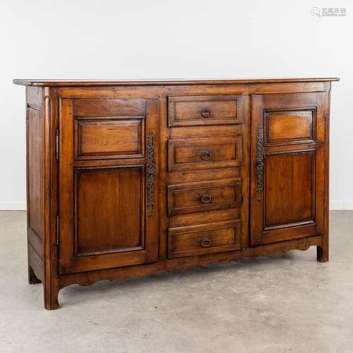 An antique dresser, 4 drawers and 2 doors, 18th C. (D:52 x W...