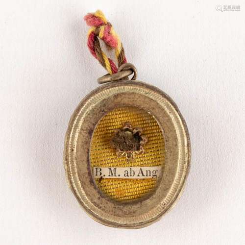 A sealed theca with a relic and document, Ex Habitu Beata Ma...