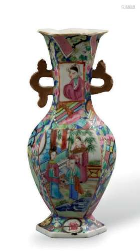 CHINE, CANTON, vers 1900  Petit vase balustre octogonale en ...
