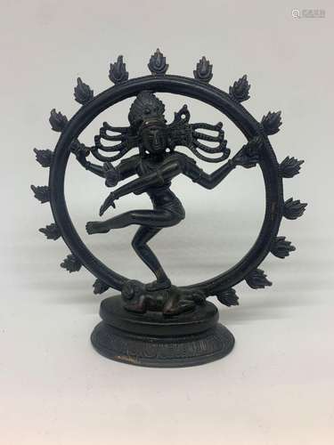 INDE Statuette buddha en bronze dans un cercle. Travail mode...