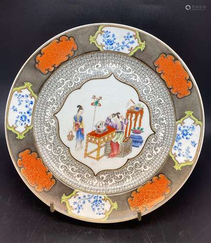 CHINE Assiette en porcelaine polychrome à décor deux femmes ...